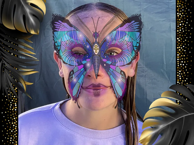 Customer photo from Snap Sisters photo booth